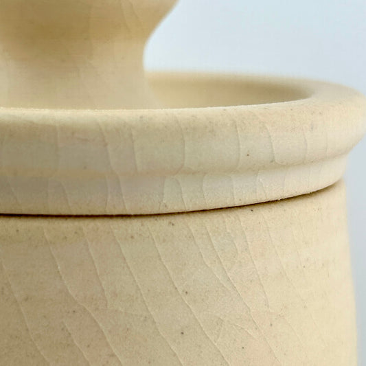 Large lidded jar - egg shell crackle